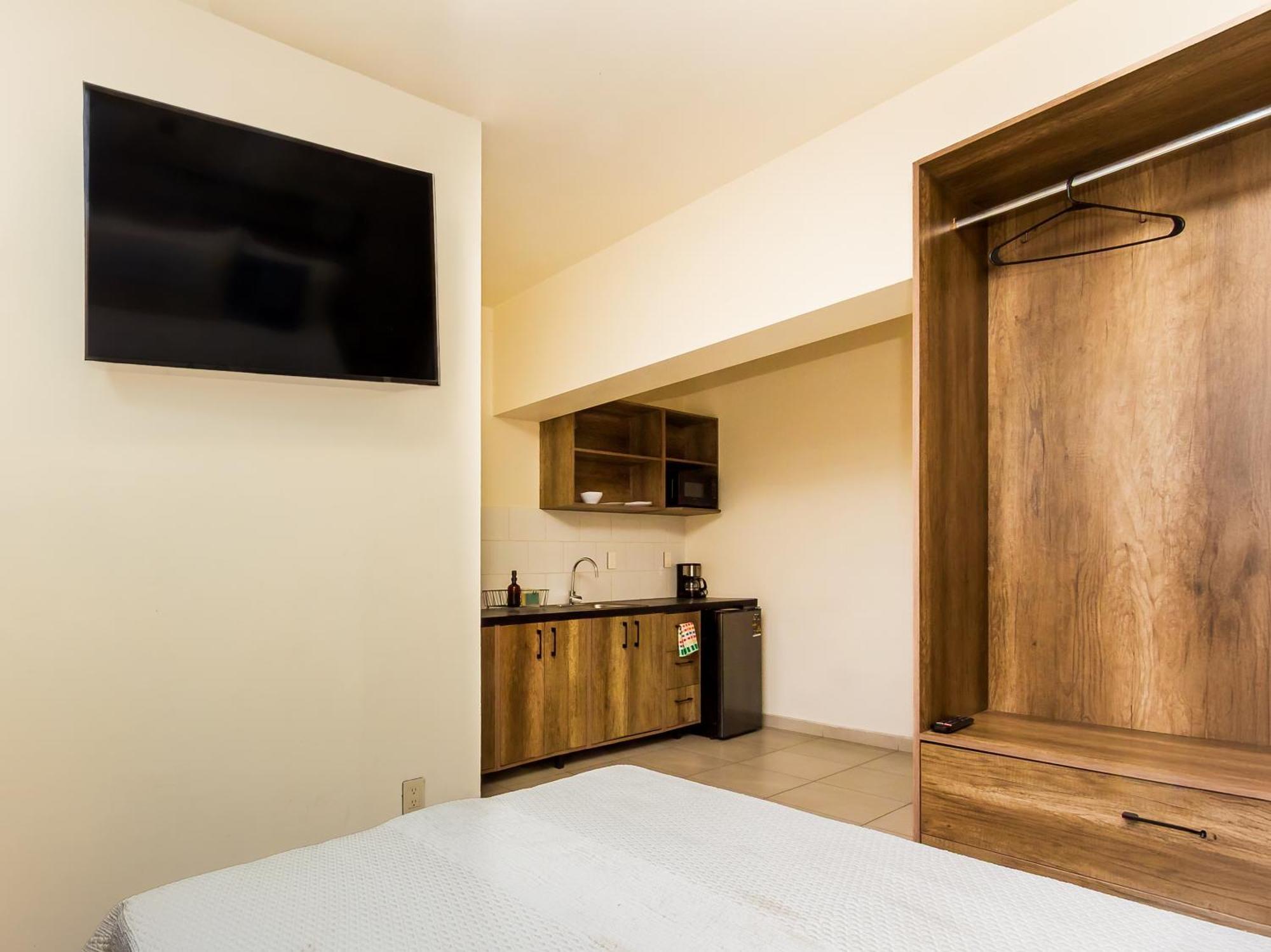 Ihost Chapultepec Apartment Гуадалахара Екстериор снимка