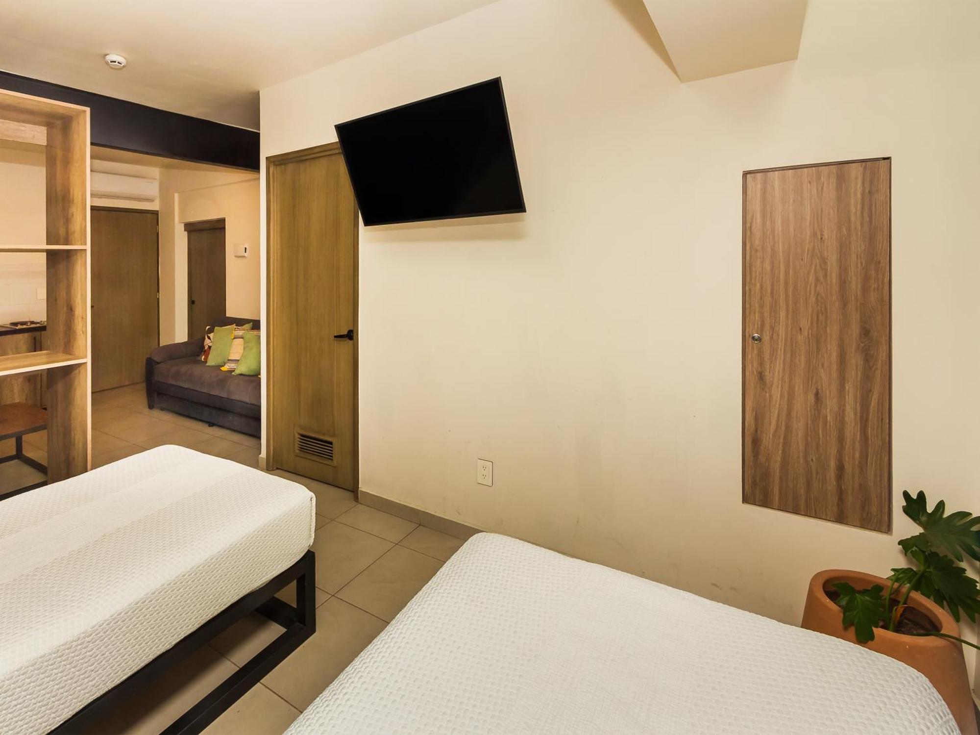 Ihost Chapultepec Apartment Гуадалахара Екстериор снимка